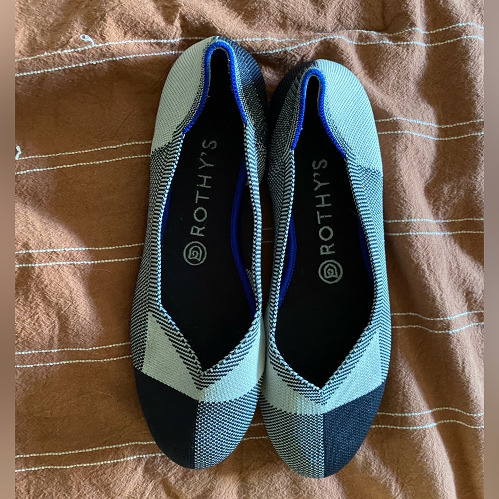 Rothy’s Flats Black and White Size 8